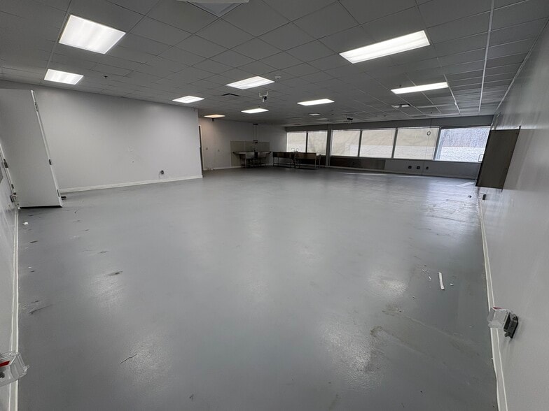 More Photos Of 3589 Sagamore Pky, Lafayette Office For Lease