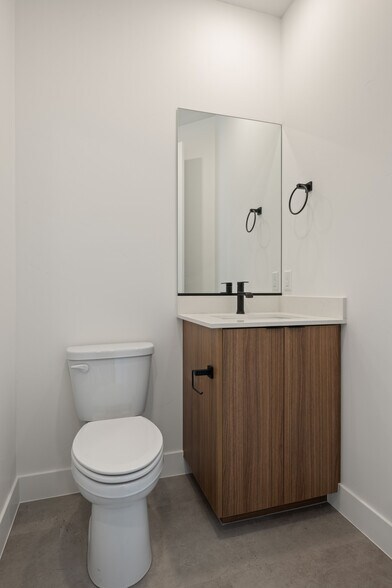More Photos Of 1935 W 250 S, Hurricane Apartments For Sale