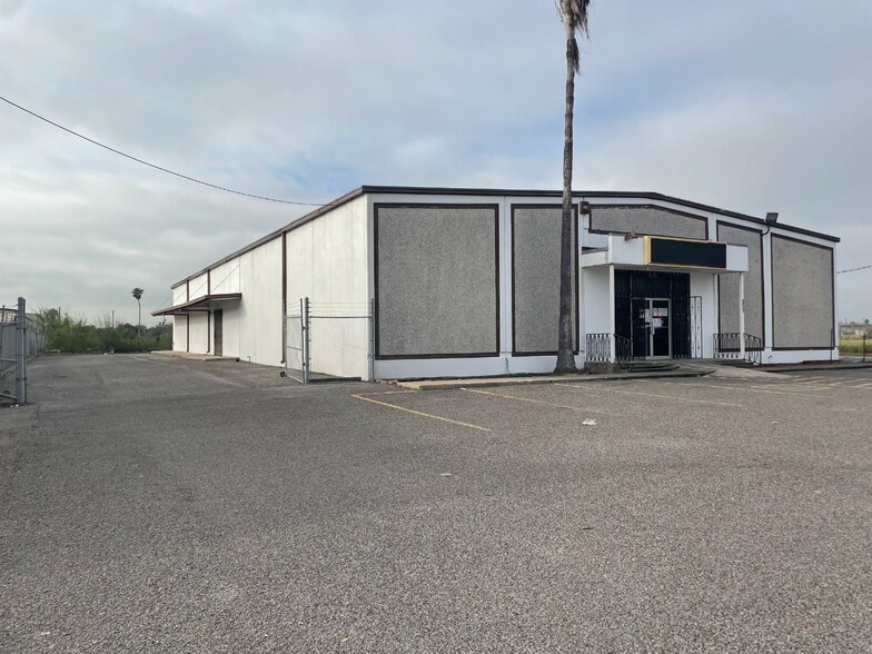 More Photos Of 3401 W Expressway 83, McAllen Flex For Lease