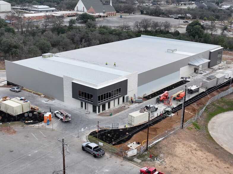 More Photos Of 1402 Max Copeland Dr, Marble Falls Self Storage For Sale