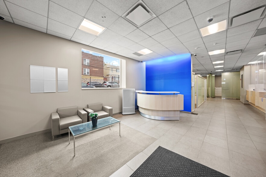 More Photos Of 7809 Metropolitan Ave, Middle Village Bank For Lease