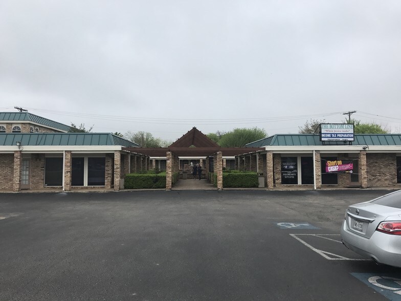 More Photos Of 1205 N State Highway 123, San Marcos Office For Lease