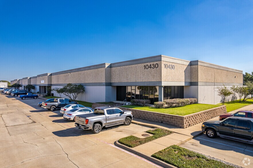 Primary Photo Of 10430 Shady Trl, Dallas Industrial For Sale