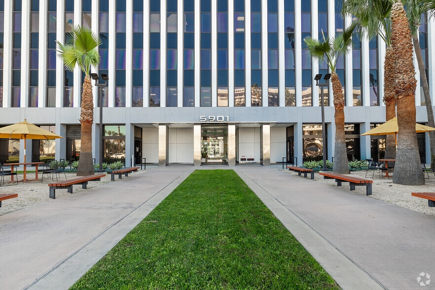 More Photos Of 5901 W Century Blvd, Los Angeles Office For Lease