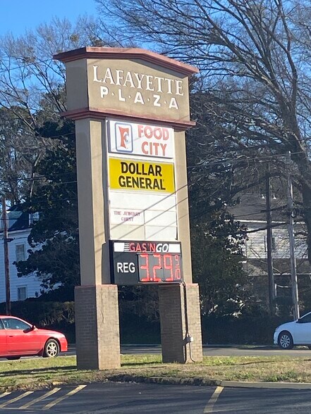 More Photos Of 311 N Main St, LaFayette Unknown For Lease