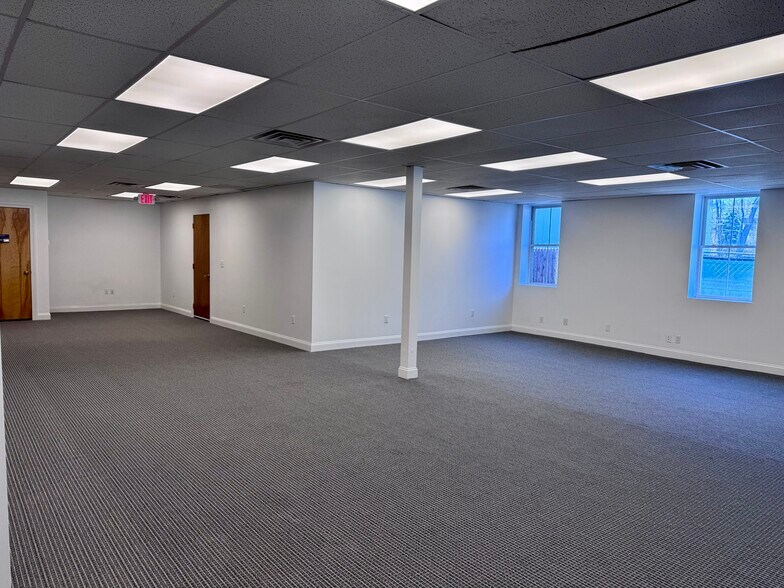 More Photos Of 133 E Putnam Ave, Cos Cob Office For Lease