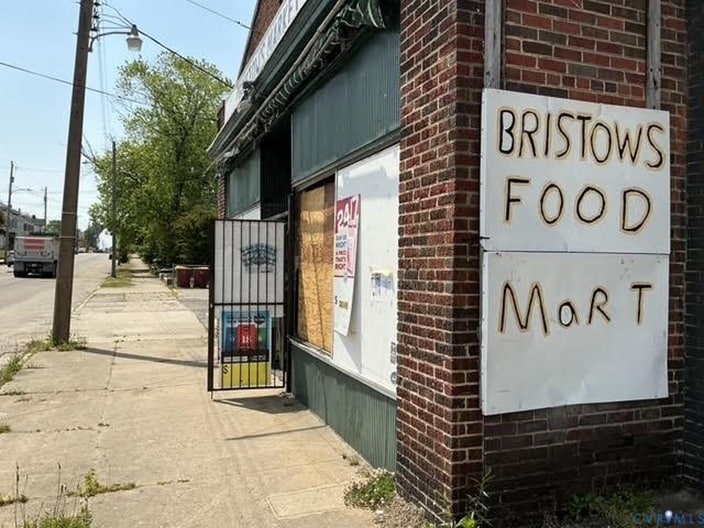 More Photos Of 1105 W Washington St, Petersburg Convenience Store For Sale