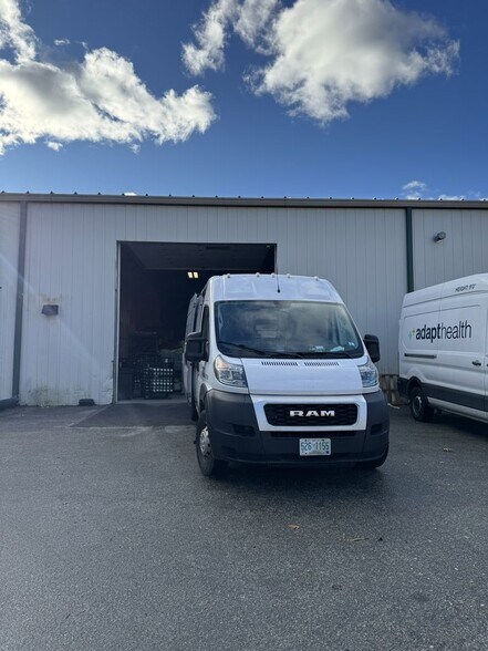 More Photos Of 12 Star Dr, Merrimack Service For Lease