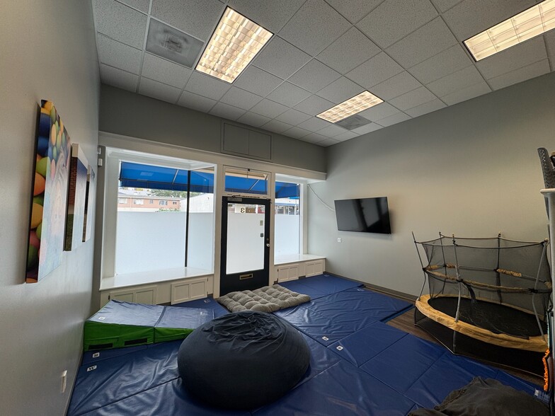 More Photos Of 629-639 S B St, San Mateo Storefront For Lease