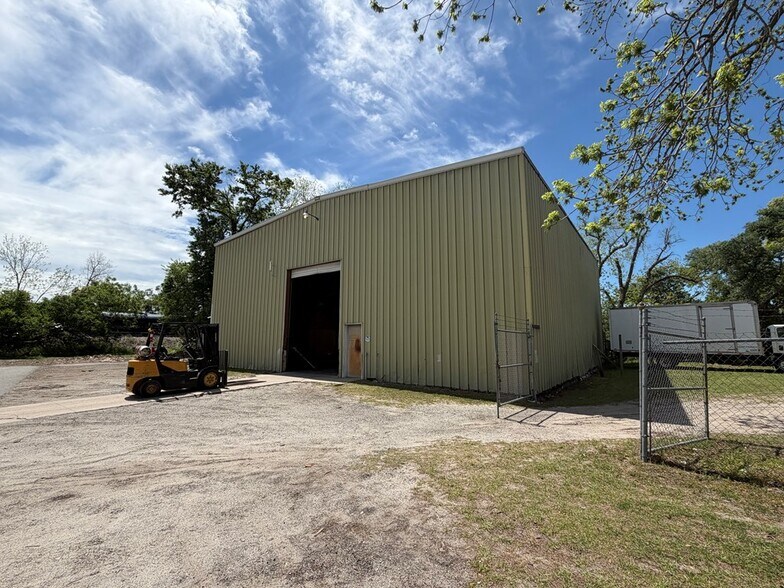 More Photos Of 1009 W Hill Ave, Valdosta Warehouse For Sale