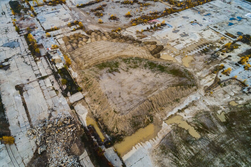 More Photos Of 2201 Industrial Ave, Flint Land For Sale