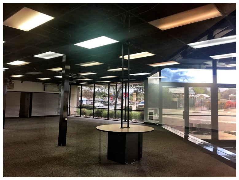 More Photos Of 1375 S De Anza Blvd, Cupertino Restaurant For Sale