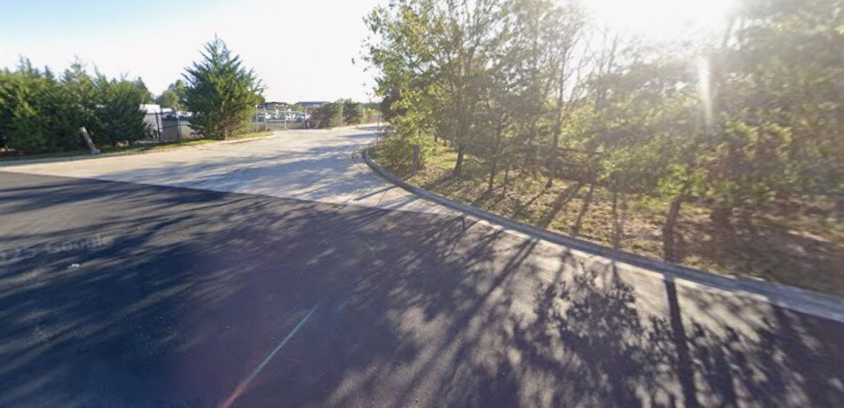 More Photos Of 10217 Piper Ln, Manassas Land For Lease