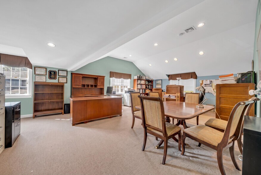 More Photos Of 58 Main St, Topsfield Office For Sale