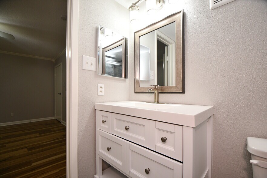 More Photos Of , Houston Multifamily For Sale