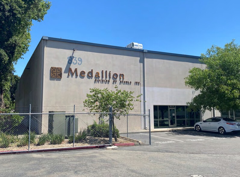 More Photos Of 839 F St, West Sacramento Warehouse For Sale
