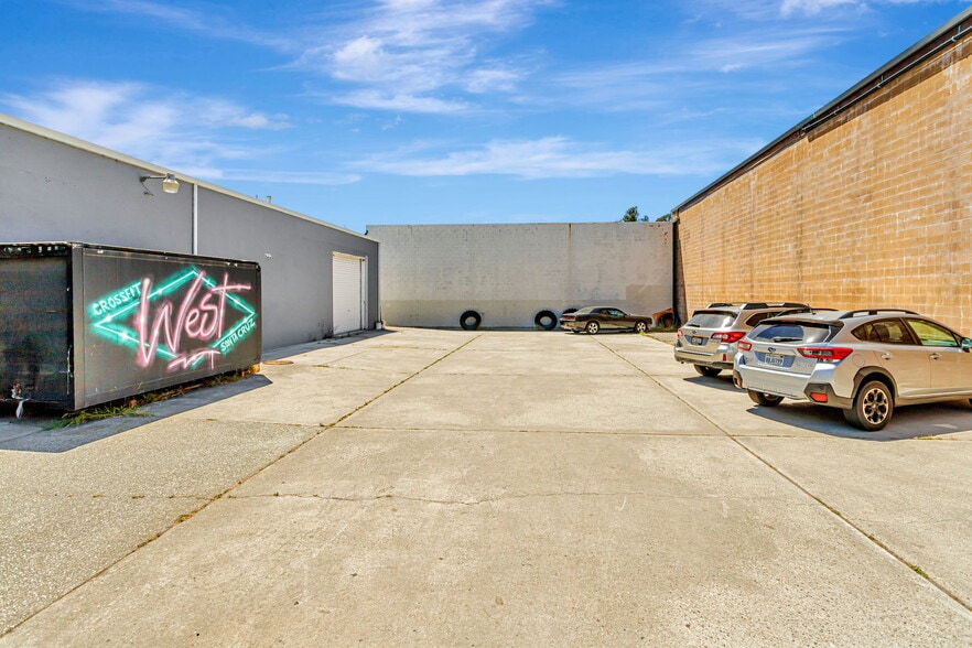More Photos Of 3065 Carriker Ln, Soquel Warehouse For Sale