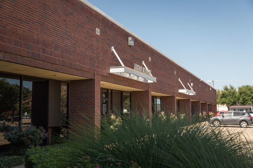 Primary Photo Of 2015 Midway Rd, Carrollton Research And Development For Lease