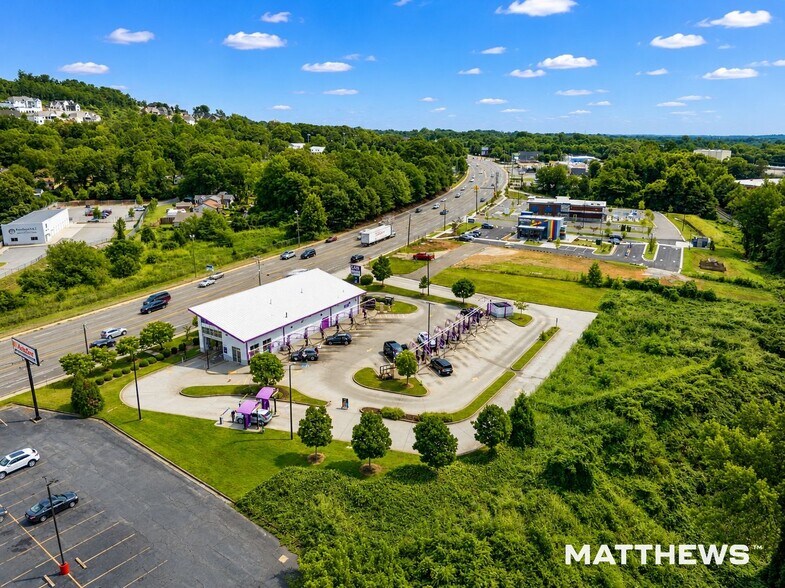 More Photos Of 3107 N Pleasantburg Dr, Greenville Carwash For Sale