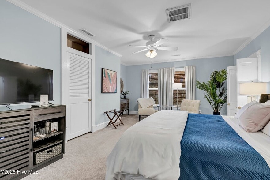 More Photos Of 412 S 3rd St, Wilmington Hospitality For Sale