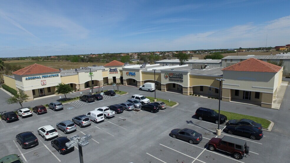 More Photos Of 4101-4179 Crosspoint Blvd, Edinburg Medical For Sale