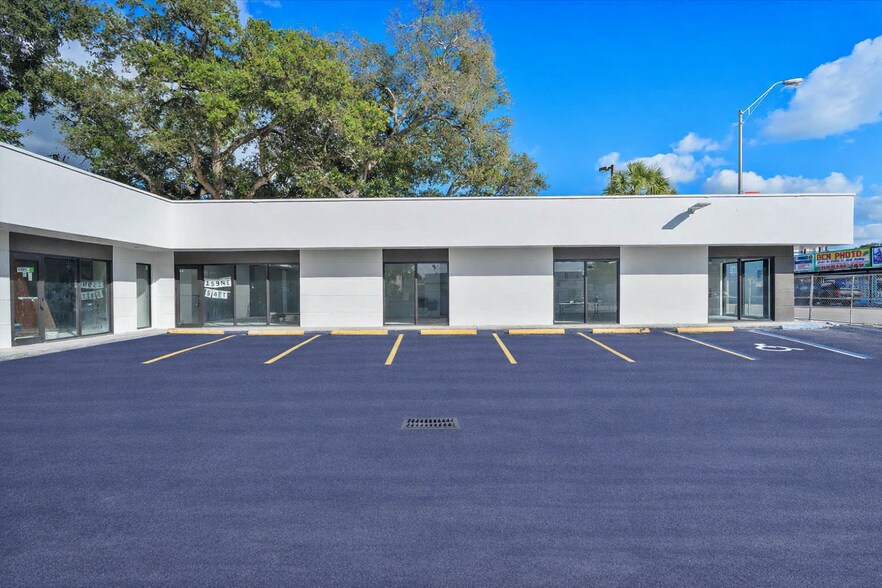 More Photos Of 159 NE 54th St, Miami Freestanding For Lease