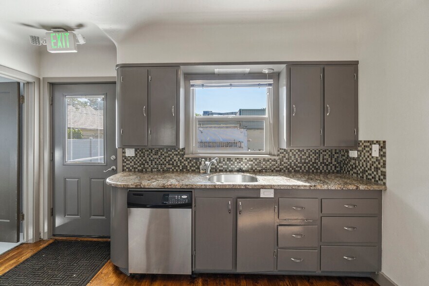 More Photos Of 1216 7th St S, Nampa Office Residential For Lease