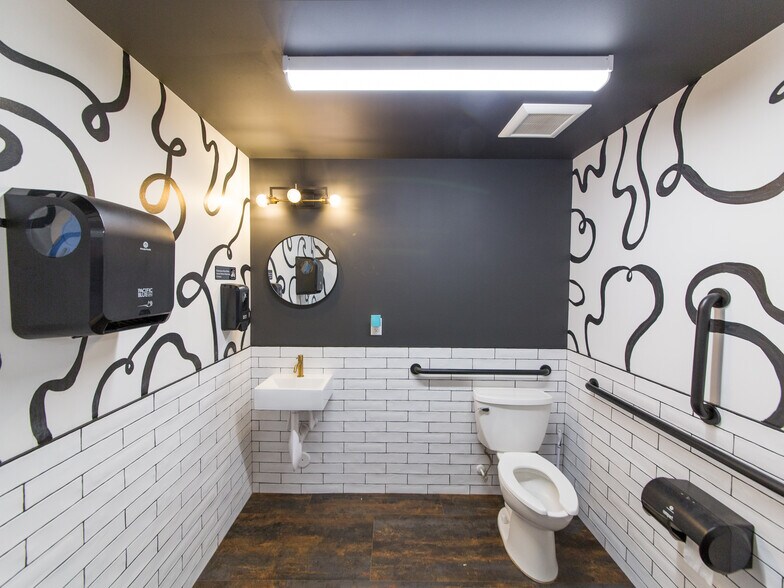 More Photos Of 51 Sweeten Creek Rd, Asheville Freestanding For Lease