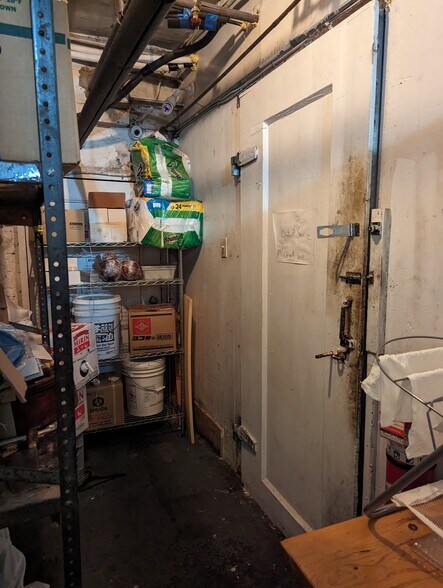 More Photos Of 566 Amsterdam Ave, New York Apartments For Lease