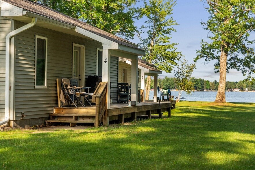 More Photos Of 3551 W Otsego Lake Dr, Gaylord Manufactured Housing Mobile Home Park For Sale