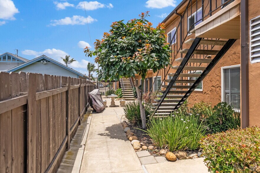 More Photos Of 4035 Mississippi St, San Diego Apartments For Sale