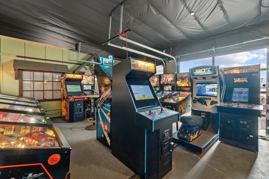 More Photos Of 208 N Molalla Ave, Molalla General Retail For Sale