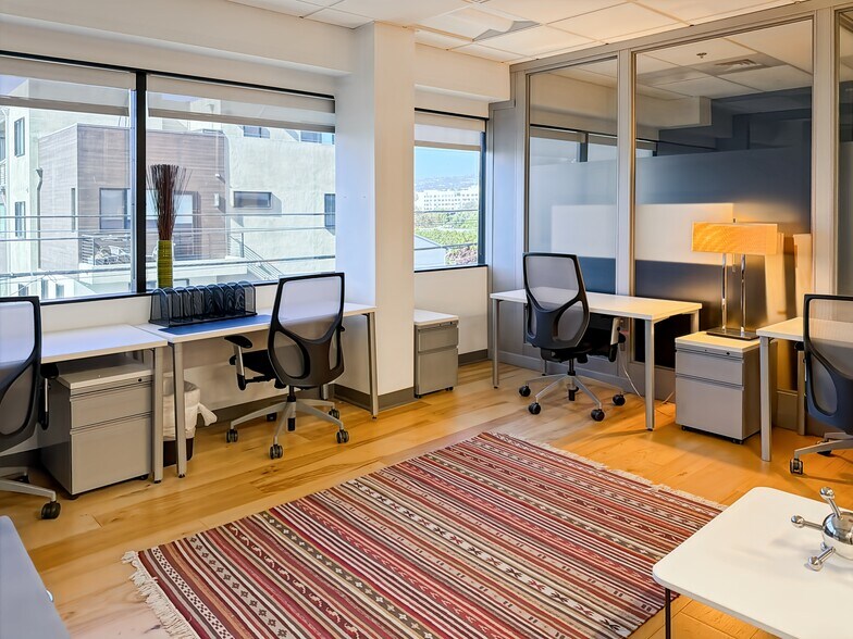 More Photos Of 145 S Fairfax Ave, Los Angeles Coworking Space