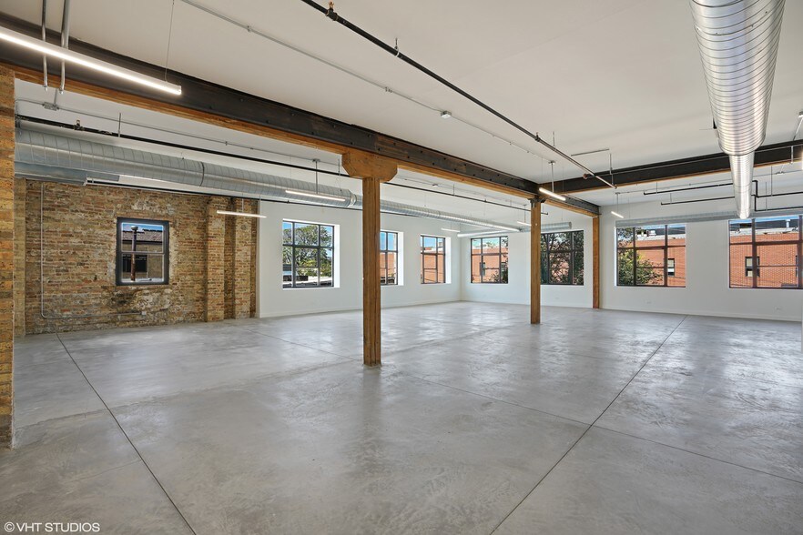 More Photos Of 1431 W Hubbard St, Chicago Loft Creative Space For Lease