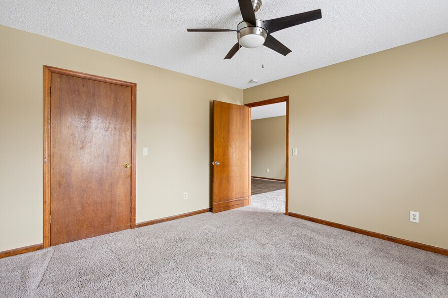 More Photos Of 124 Evergreen Trl, Cartersville Apartments For Sale