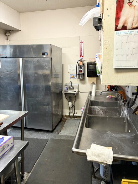 More Photos Of , Sheffield Lake General Retail For Sale