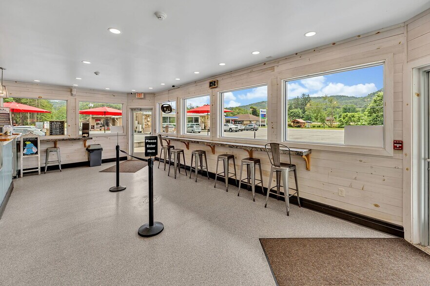 More Photos Of 1908 Old Route 17, Roscoe Restaurant For Sale