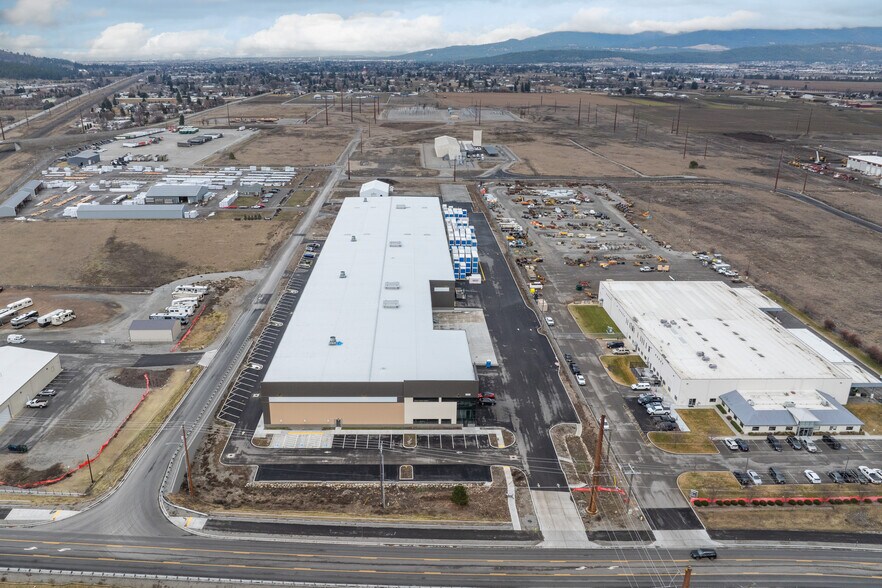 More Photos Of 4414 N Barker Rd, Spokane Valley Warehouse For Lease