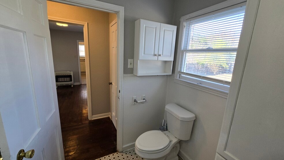 More Photos Of 323 Claremont Ave, San Antonio Multifamily For Sale