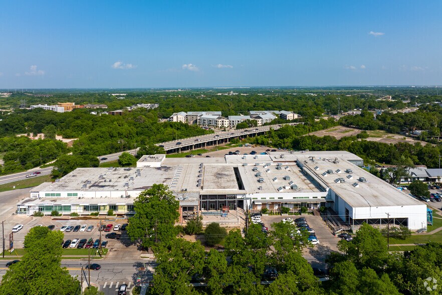 More Photos Of 979 Springdale Rd, Austin Office For Lease