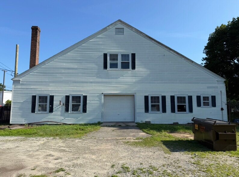 More Photos Of 32 Trolley Rd, Westbrook Auto Repair For Lease