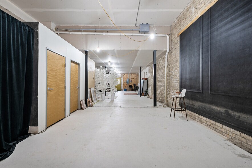 More Photos Of 102 State St N, Waseca Office For Sale