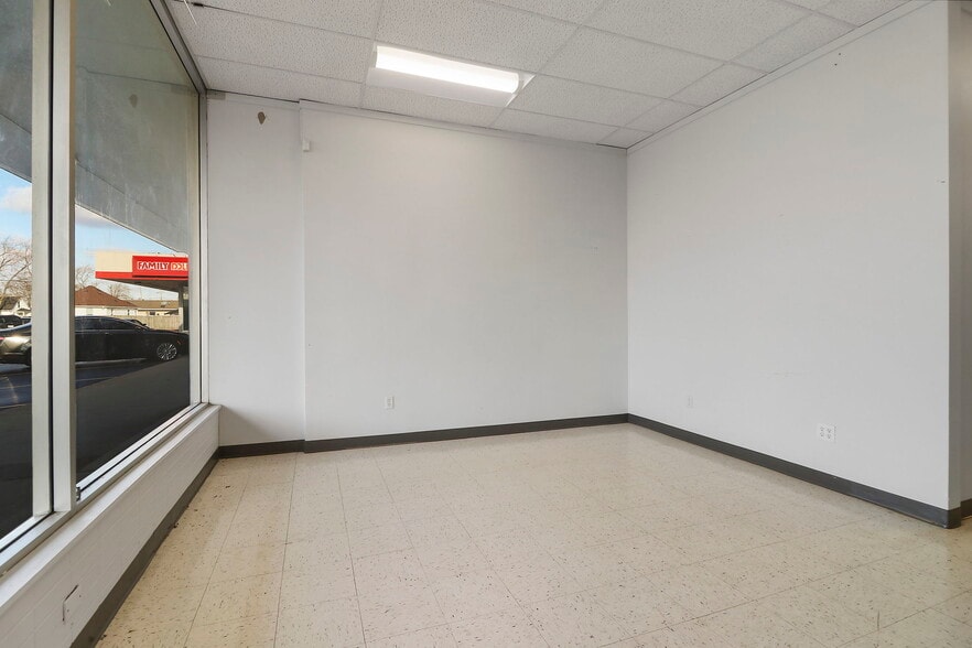 More Photos Of 2027-2055 22nd Ave, Kenosha Unknown For Lease