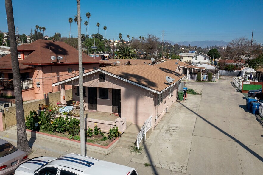 More Photos Of 4607 Fern Pl, Los Angeles Apartments For Sale