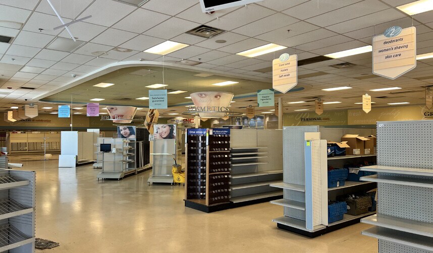 More Photos Of 937-955 Stony Point Rd, Santa Rosa Drugstore For Sale