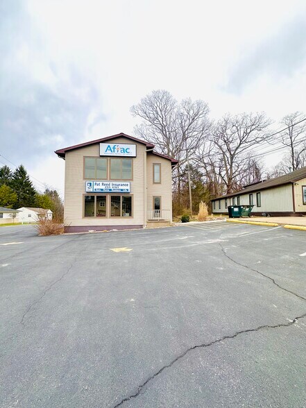 More Photos Of 110 Sunset Dr, Beckley Office For Lease