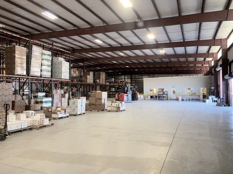 More Photos Of 435 Industrial Park Dr N, Demopolis Industrial For Lease