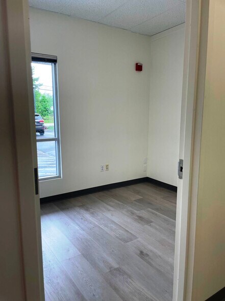 More Photos Of 111 Washington St, Plainville Unknown For Lease
