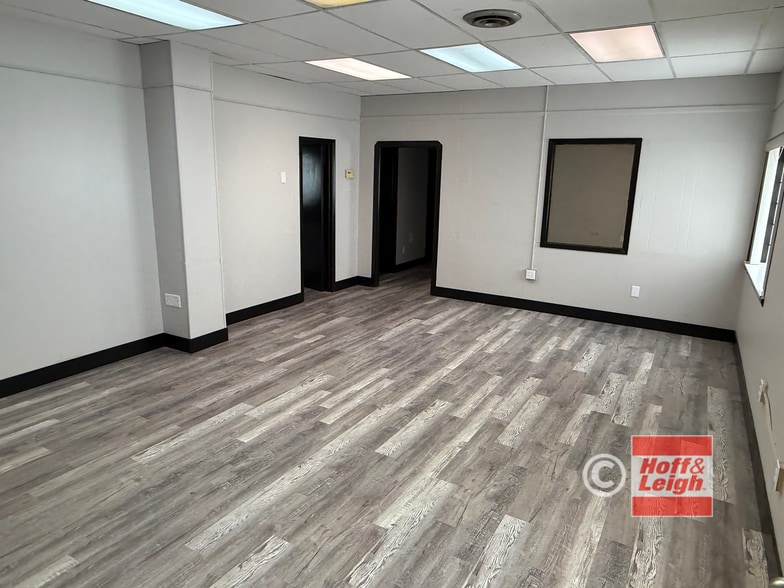 More Photos Of 2801 Hamilton Ave, Cleveland Warehouse For Lease