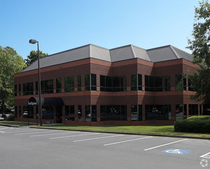 More Photos Of 5895 Windward Pky, Alpharetta Office For Lease